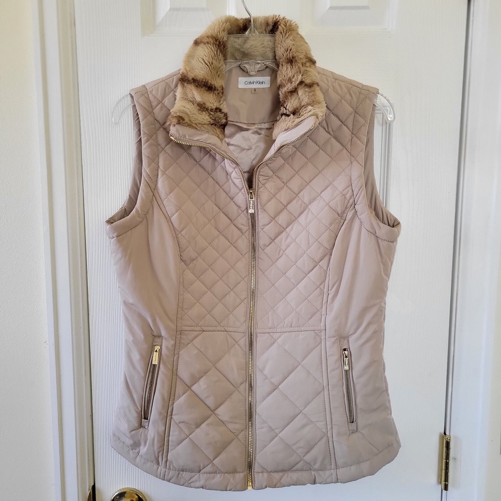 Calvin Klein Sz Small Puffer‎ Vest Tan Faux Fur Collar Zippers Pockets Quilted